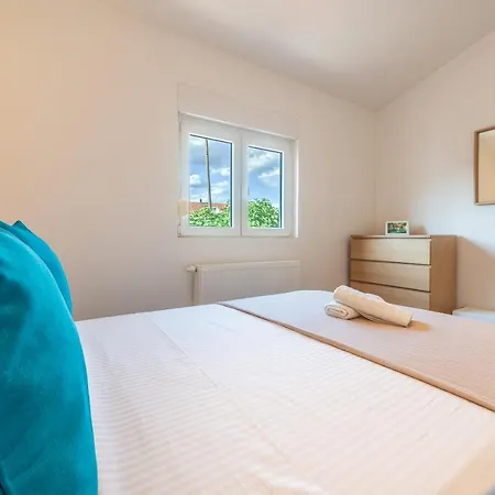 Luka Apartman